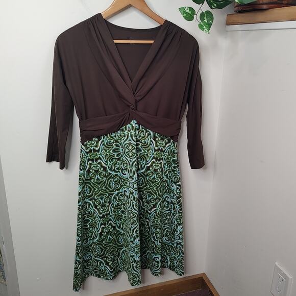 Title Nine Twist Front 3/4 Sleeve Dress Medium - Picture 1 of 9